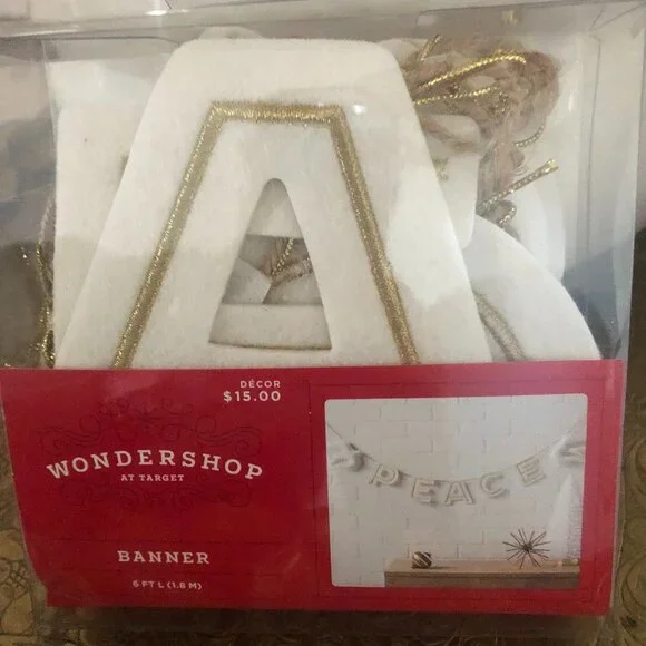 WONDERSHOP AT TARGET BANNER 6 FT OFF WHITE/GOLD NWT - Picture 1 of 3